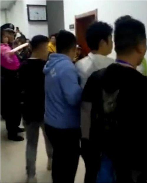 狗仔爆料吸毒视频大全集,吸毒视频大全集曝光  第3张