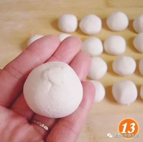用肚子搓汤圆的爆料视频,揭秘汤圆制作新潮流  第3张