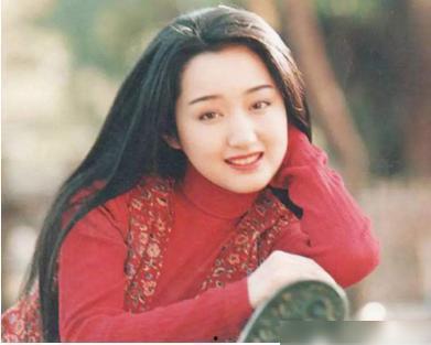 杨钰莹爆料小时候视频,揭秘童年趣事与成长点滴  第2张
