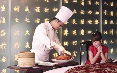 晚秋爆料大王视频播放,揭秘热门视频背后的故事与真相  第2张
