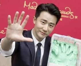 黄轩爆料娱乐圈八卦手册,娱乐圈八卦手册大揭秘  第3张