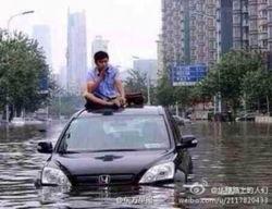 深圳新暴雨爆料新闻视频,最新现场视频直击城市应对紧急时刻